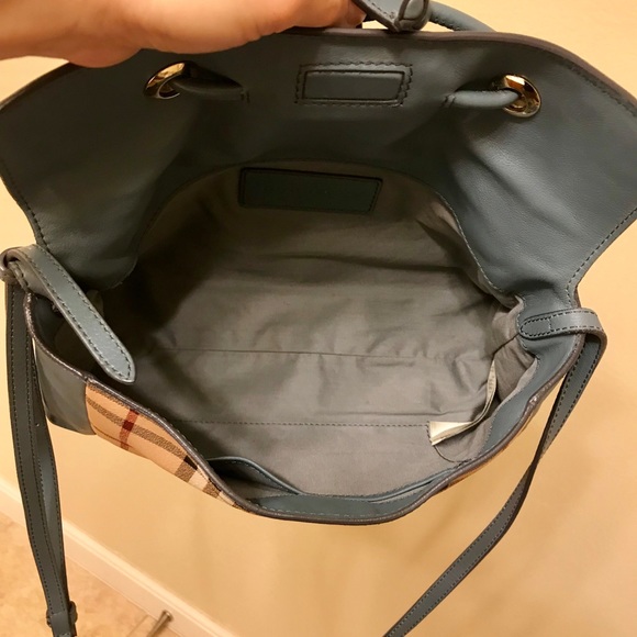 Burberry Handbag - Picture 5 of 7